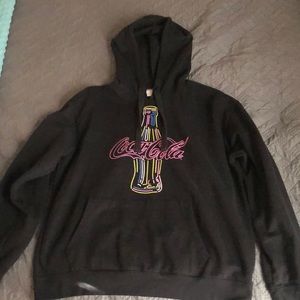 Coca•cola sweatshirt. Size L (11-13)